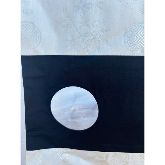 Handmade Silk Table Runner From Vietnam, Modern, 46"‎ x 16" - Picture 6 of 6